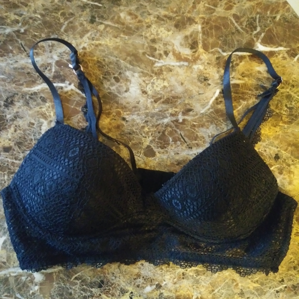 Girly Lace Print Bra-- 36C